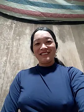 vanlucky2 online show from May 13, 2026, 11:34 pm