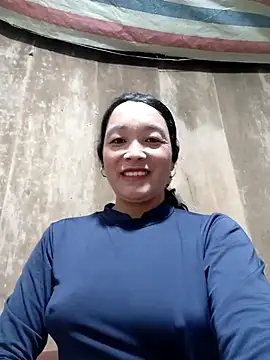 vanlucky2 online show from May 17, 2026, 12:54 am