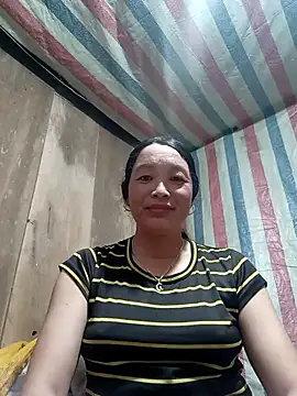 vanlucky2 online show from May 4, 2026, 11:35 am