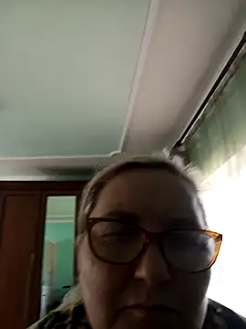 Snapshot of AureliaSky598 chatting on May 16, 2026, 12:04 pm AureliaSky598 online show from May 16, 2026, 12:04 pm