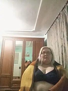 Snapshot of AureliaSky598 chatting on May 24, 2026, 10:42 pm AureliaSky598 online show from May 24, 2026, 10:42 pm