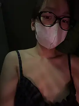 Tieu Vy online show from April 13, 2026, 4:00 pm