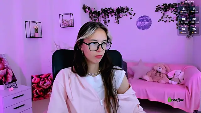 Snapshot of mia_mooon_ chatting on July 20, 2026, 10:39 am mia mooon online show from July 20, 2026, 10:39 am