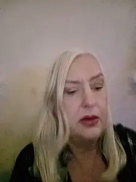 Julia20X online show from May 13, 2026, 10:11 am