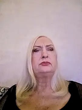 Julia20X online show from April 24, 2026, 12:51 pm