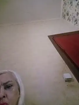 Julia20X online show from July 8, 2026, 1:12 pm