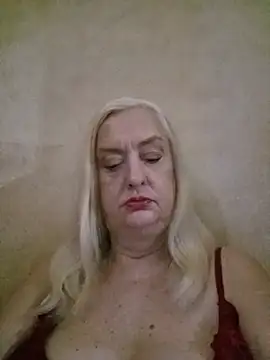 Julia20X online show from July 10, 2026, 11:54 am