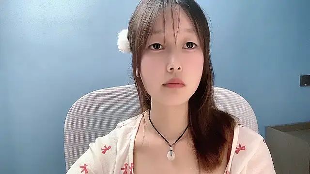 Xiaoqing00 online show from April 29, 2026, 2:43 pm
