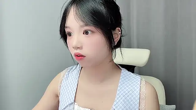 Xiaoqing00 online show from May 14, 2026, 3:03 am