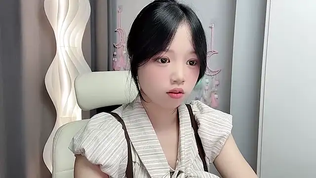 Xiaoqing00 online show from May 21, 2026, 3:15 am