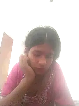Shaniya03 online show from May 4, 2026, 10:07 am