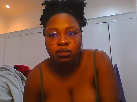 TwerkingTemptress online show from May 5, 2026, 10:57 pm