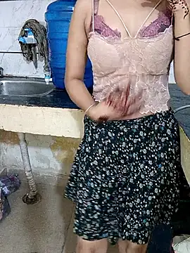 Baby-Doll  online show from May 30, 2026, 4:08 am
