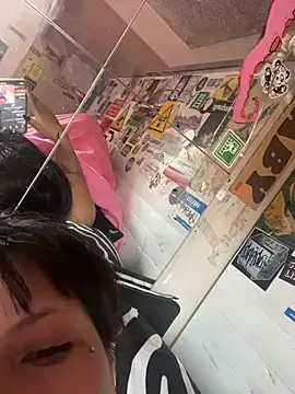 Snapshot of babypixxie chatting on April 14, 2026, 12:10 pm babypixxie online show from April 14, 2026, 12:10 pm