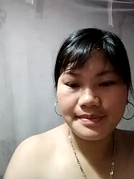 giahan1 online show from May 11, 2026, 2:45 pm
