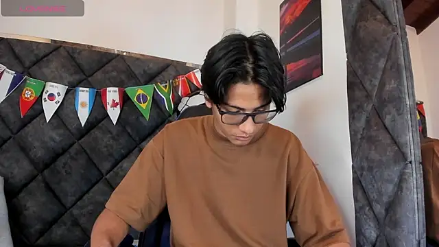 LiamKron online show from July 1, 2026, 10:59 am