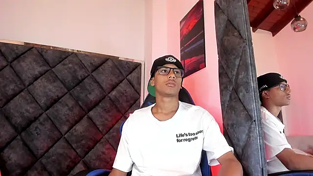 LiamKron online show from July 12, 2026, 11:33 am
