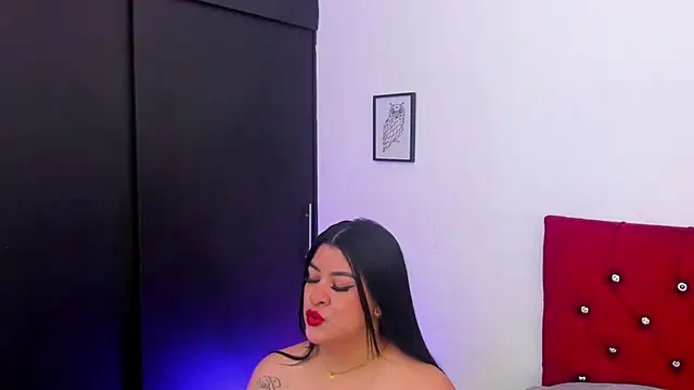 Snapshot of Katty_West chatting on May 11, 2026, 7:00 pm Katty West online show from May 11, 2026, 7:00 pm