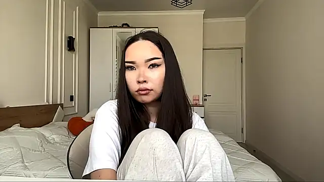 Snapshot of MardellHeavrin chatting on April 22, 2026, 6:31 am MardellHeavrin online show from April 22, 2026, 6:31 am