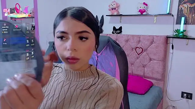 VelinaHoney online show from April 25, 2026, 12:52 pm