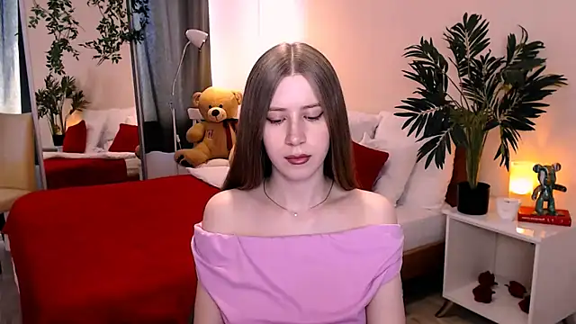 Snapshot of cheeky_chick chatting on June 19, 2026, 1:28 pm cheeky chick online show from June 19, 2026, 1:28 pm