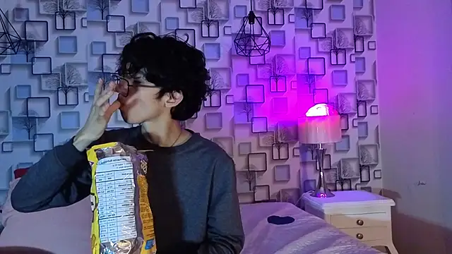 Twink Sebas7 online show from April 30, 2026, 12:23 pm