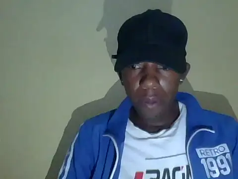 Snapshot of lesedilesedi2025 chatting on June 1, 2026, 7:57 pm lesedilesedi2025 online show from June 1, 2026, 7:57 pm
