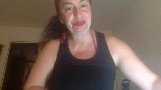 Snapshot of Lizzaa80 chatting on July 30, 2026, 4:17 pm Lizzaa80 online show from July 30, 2026, 4:17 pm