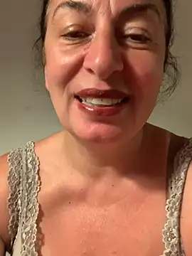 Snapshot of Lizzaa80 chatting on July 1, 2026, 4:29 pm Lizzaa80 online show from July 1, 2026, 4:29 pm