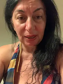 Snapshot of Lizzaa80 chatting on July 28, 2026, 8:52 pm Lizzaa80 online show from July 28, 2026, 8:52 pm