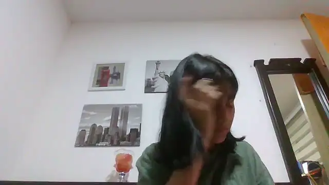 Snapshot of xoxo_anny chatting on July 10, 2026, 9:04 pm xoxo anny online show from July 10, 2026, 9:04 pm