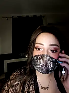 Lillylolo online show from April 12, 2026, 2:42 pm