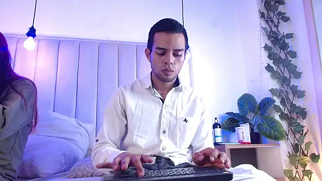 Snapshot of aji_golds chatting on May 28, 2026, 8:48 pm aji golds online show from May 28, 2026, 8:48 pm