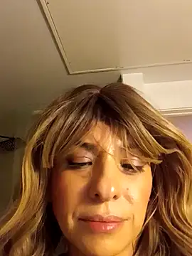 nadianaughty2 online show from July 25, 2026, 3:47 am