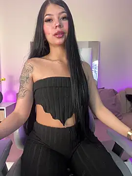 Snapshot of sweett_sophie1 chatting on June 19, 2026, 10:15 pm sweett sophie1 online show from June 19, 2026, 10:15 pm