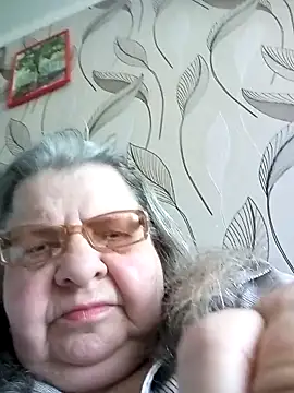 MartaMia68 online show from May 7, 2026, 9:56 am