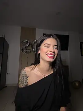Snapshot of Giiasteele chatting on May 3, 2026, 2:27 am Giiasteele online show from May 3, 2026, 2:27 am