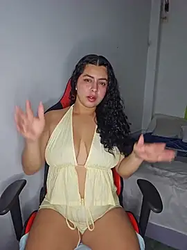 Snapshot of Maryy_01 chatting on July 21, 2026, 12:02 am Maryy 01 online show from July 21, 2026, 12:02 am
