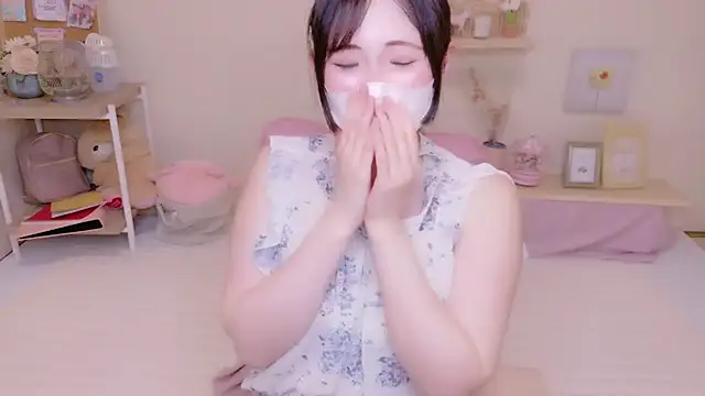 Satomi nn online show from May 28, 2026, 4:42 am