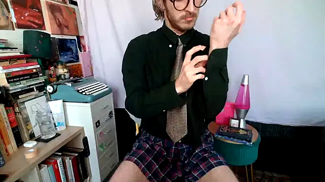 gnickname online show from May 15, 2026, 12:08 am