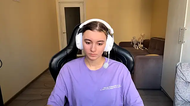 LueIvins online show from April 29, 2026, 6:06 am