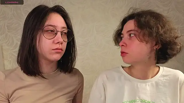 AllisonKierce online show from May 17, 2026, 3:06 am