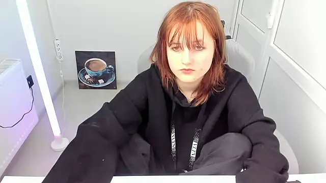 GoldenKiss online show from May 18, 2026, 7:13 am