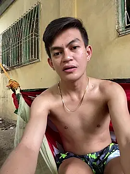 twink austin online show from April 11, 2026, 7:38 am