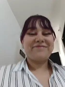 Snapshot of AliceScoot_ chatting on July 21, 2026, 9:49 pm AliceScoot online show from July 21, 2026, 9:49 pm