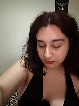 atesli zumra online show from April 12, 2026, 9:07 pm