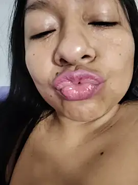 alisonnturbay online show from July 11, 2026, 3:51 am