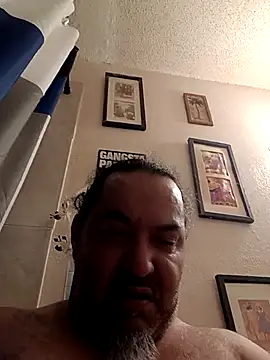 MrBustNut2026 online show from April 14, 2026, 6:18 am