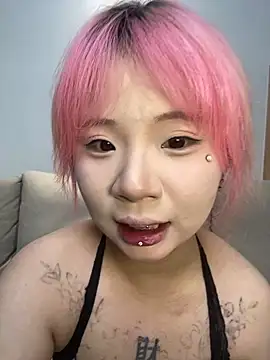 iiooii520 online show from April 22, 2026, 3:46 am