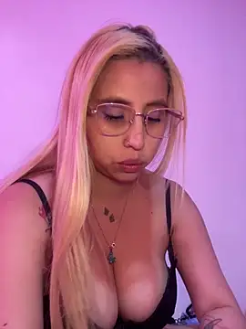 Snapshot of Aliss_Taylor1 chatting on April 28, 2026, 3:38 pm Aliss Taylor1 online show from April 28, 2026, 3:38 pm